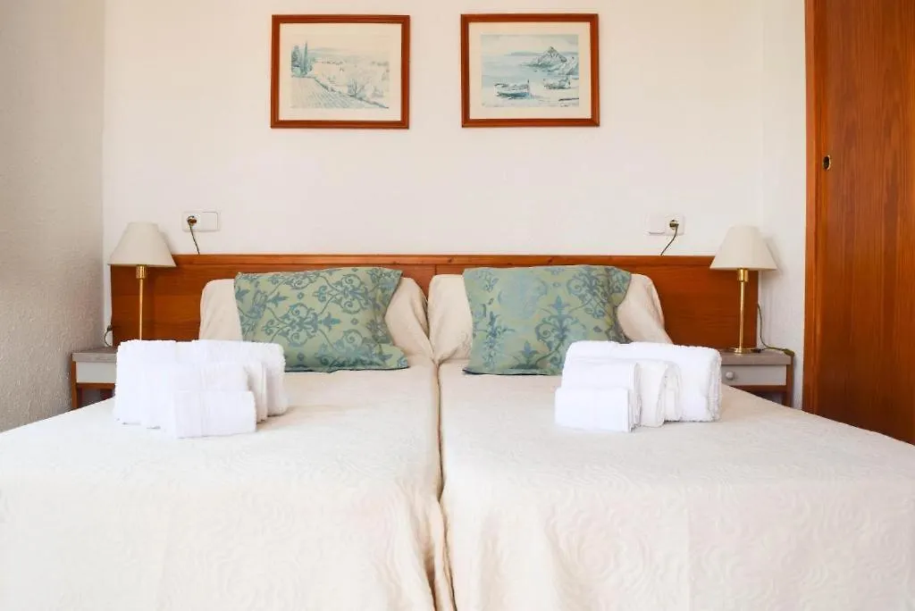 Villa Allexia- Apartment Sol - Puerto Pollensa 0*, 波连萨港