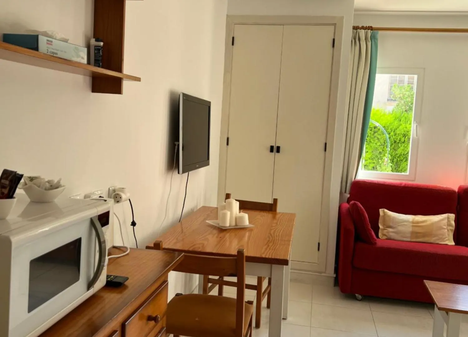 Villa Allexia- Apartment Sol - Puerto Pollensa  波连萨港